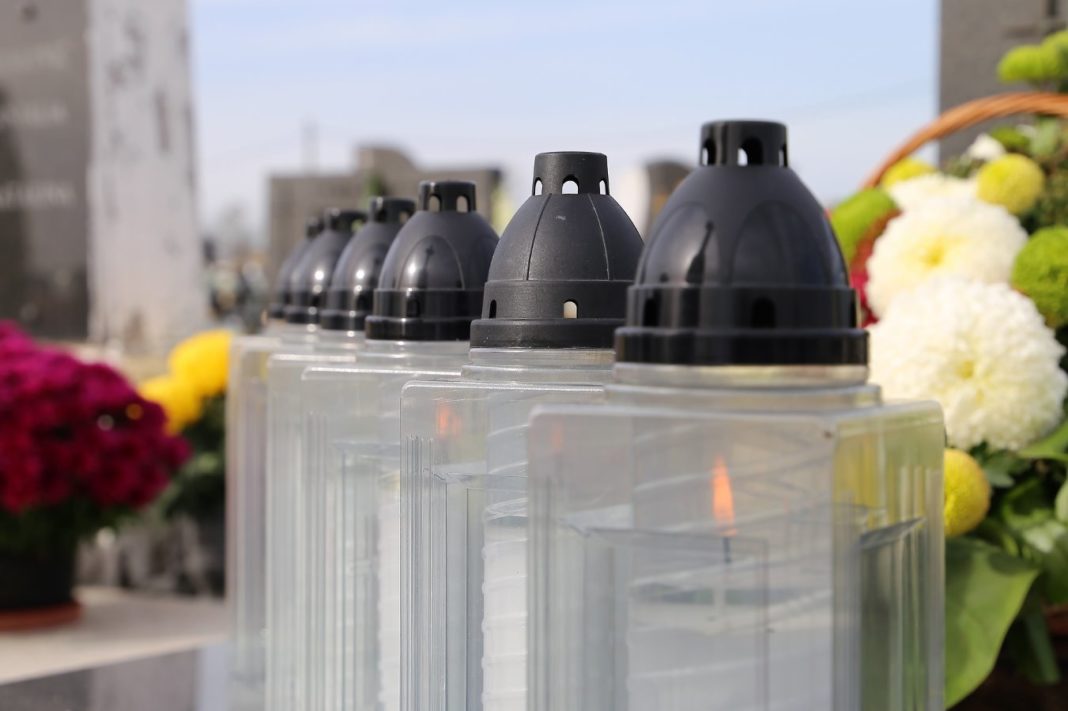 all-saints-day-3788344_1920