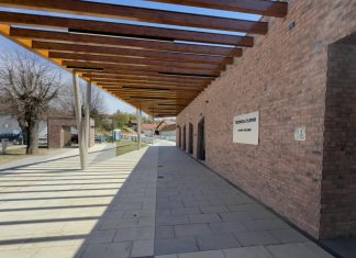 Tržnica s 825.000 eura van troškovnika je u Zlataru. Raspada se