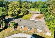 Počinje rušenje starih bolničkih baraka na Bračku