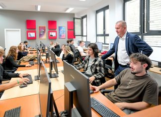 Druga gimnazija Varaždin dobila informatičku učionicu